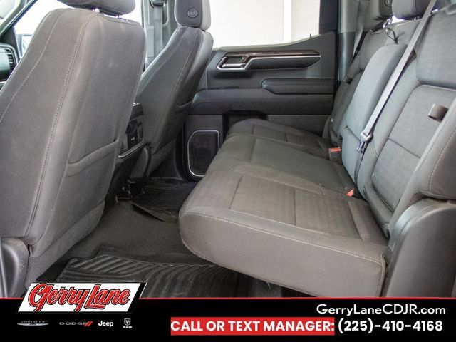 Used 2023 GMC Sierra 1500 Elevation w/ X31 Off-Road Package AWD/4WD image 17