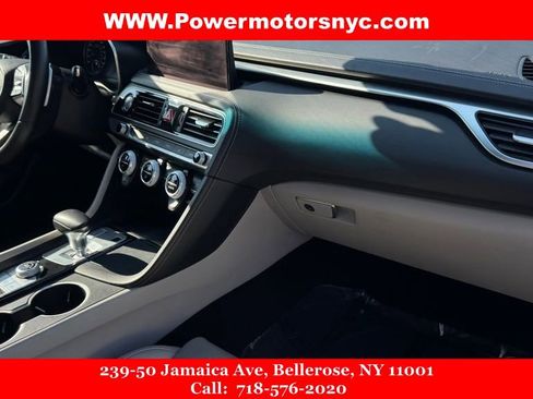 Used 2023 Genesis G70 2.0T image 15