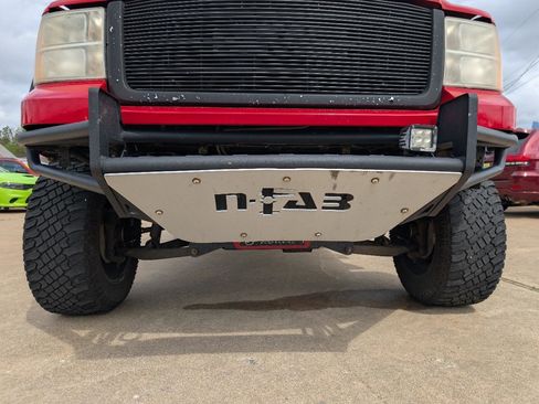 Used 2007 GMC Sierra 1500 SLE w/ Z71 Off-Road Package image 13