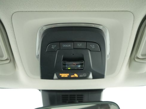 Used 2026 Toyota Corolla LE image 18