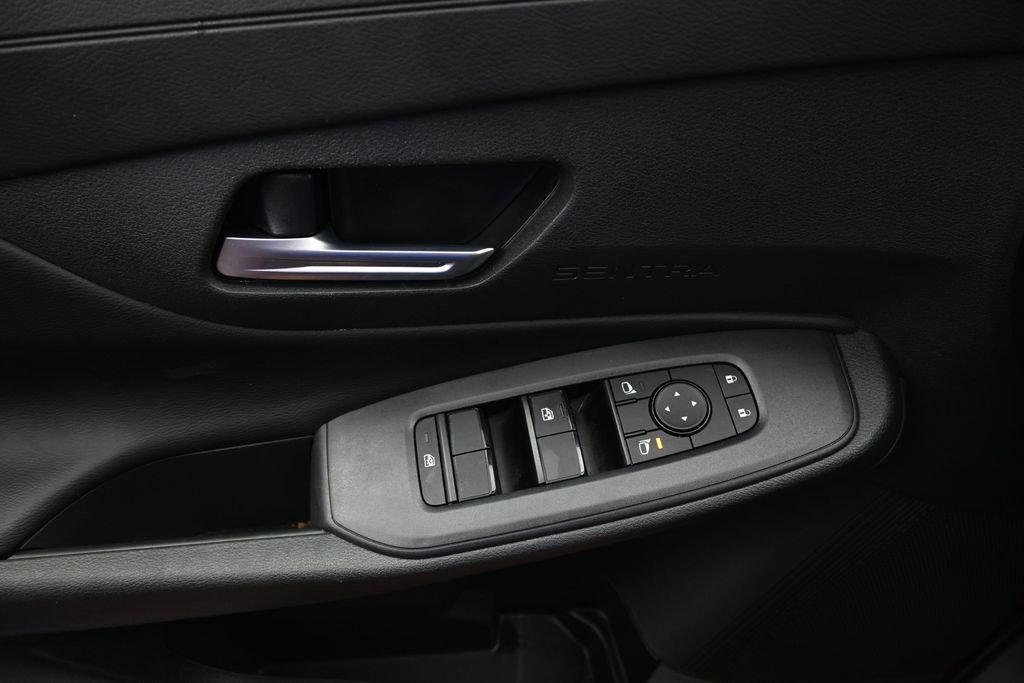 Used 2026 Nissan Sentra SV w/ Floor Mat Package FWD image 17