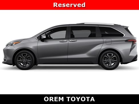 New 2026 Toyota Sienna Platinum AWD/4WD image 4