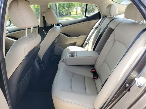 Used 2014 Kia Optima EX image 10