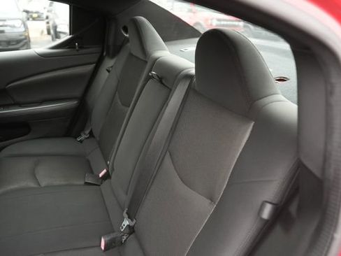 Used 2013 Dodge Avenger SE image 13