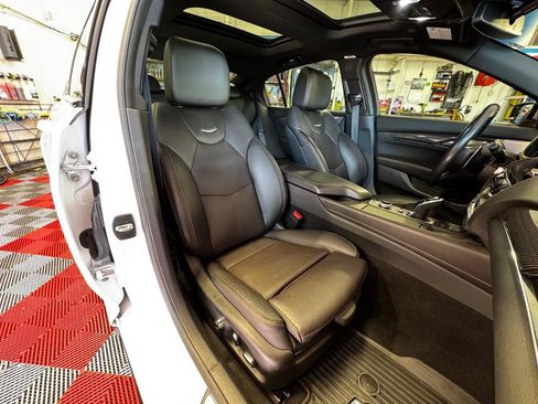 Used 2021 Cadillac CT5 Sport image 9