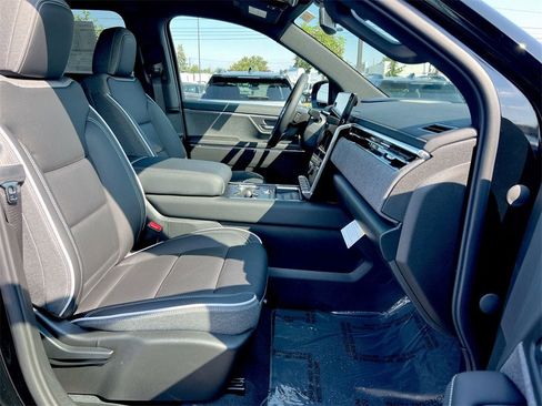 New 2026 GMC Sierra EV Elevation w/ LPO, Elevation Dark Package image 20