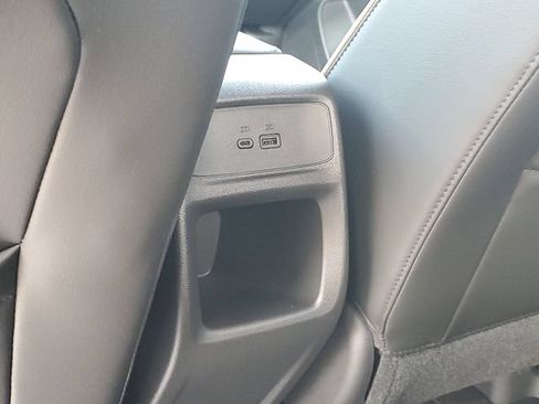 Certified 2024 Buick Envista Avenir FWD image 30