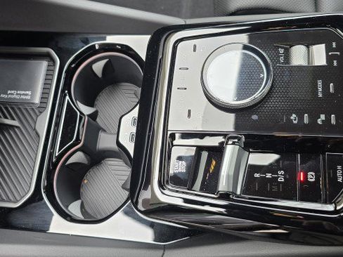 New 2026 BMW 530i xDrive w/ M Sport Package AWD/4WD image 15