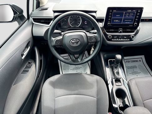 Used 2021 Toyota Corolla LE FWD image 16