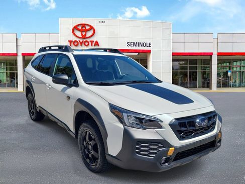 Used 2025 Subaru Outback Wilderness AWD/4WD image 2