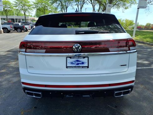 Used 2024 Volkswagen Atlas Cross Sport SEL Premium R-Line AWD/4WD image 6