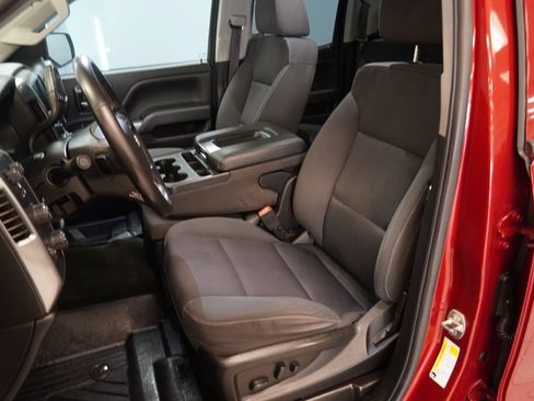 Used 2018 Chevrolet Silverado 1500 LT w/ All Star Edition AWD/4WD image 3