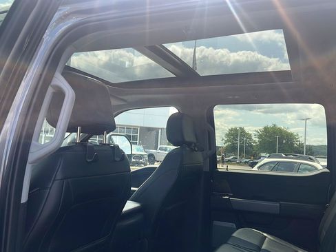 Used 2024 Ford F250 Lariat w/ Tremor Off-Road Package AWD/4WD image 18