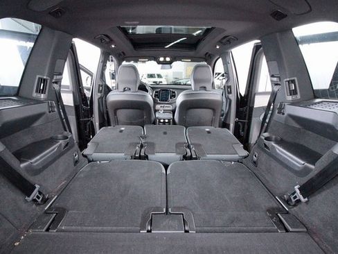 Certified 2024 Volvo XC90 T8 Ultimate w/ Protection Package Premier image 31