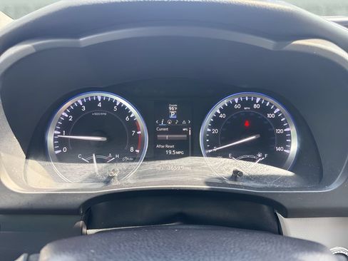 Used 2016 Toyota Highlander XLE AWD/4WD image 24