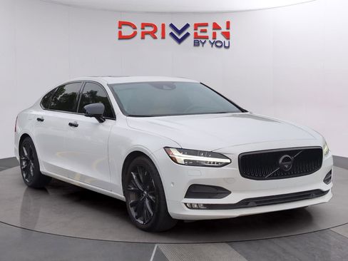 Used 2018 Volvo S90 T6 Momentum w/ Convenience Package AWD/4WD image 7