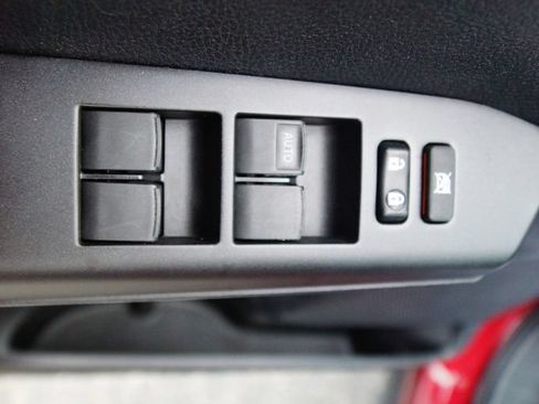 Used 2018 Toyota RAV4 LE w/ All Weather Liner Package AWD/4WD image 12
