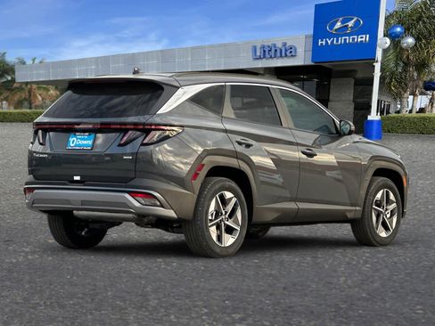 New 2026 Hyundai Tucson SEL image 2