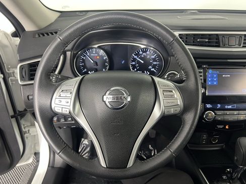 Used 2016 Nissan Rogue SL w/ SL Premium Package image 13