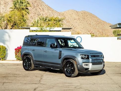 New 2025 Land Rover Defender 110 S AWD/4WD image 4