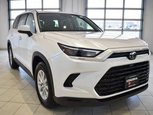 Certified 2024 Toyota Grand Highlander XLE image 1