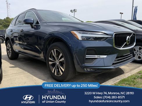 Used 2023 Volvo XC60 B5 Core image 1