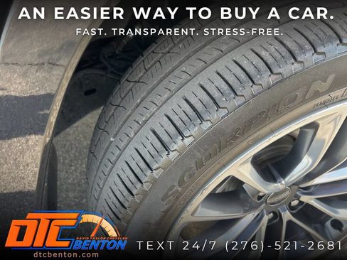 Used 2024 Jeep Wagoneer Series III w/ Premium Group I AWD/4WD image 36