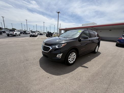 Used 2018 Chevrolet Equinox LT FWD image 19