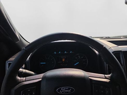 Used 2020 Ford F150 XLT w/ Equipment Group 302A Luxury AWD/4WD image 10