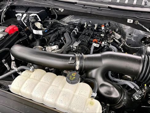 Used 2025 Ford Expedition Max Active AWD/4WD image 35