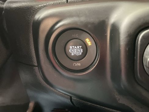 Used 2021 Jeep Wrangler Unlimited Rubicon image 19