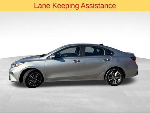 Used 2023 Kia Forte LXS image 6