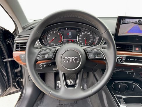Used 2023 Audi A4 2.0T Premium w/ Convenience Package AWD/4WD image 10