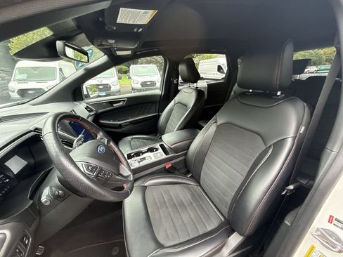 Certified 2023 Ford Edge ST-Line AWD/4WD image 11