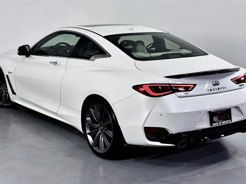Used 2020 INFINITI Q60 Red Sport 400 w/ Carbon Fiber Package image 12