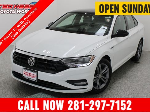 Used 2020 Volkswagen Jetta R-Line w/ R-Line Cold Weather Package FWD image 1