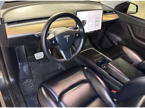 Used 2022 Tesla Model Y Performance AWD/4WD image 19