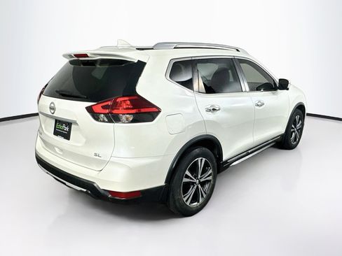 Used 2017 Nissan Rogue SL w/ SL Premium Package FWD image 9