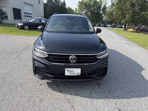 Used 2023 Volkswagen Tiguan SE R-Line AWD/4WD image 8