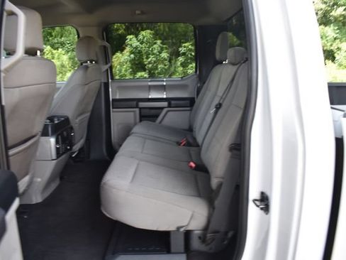 Used 2020 Ford F350 XLT w/ XLT Premium Package AWD/4WD image 11