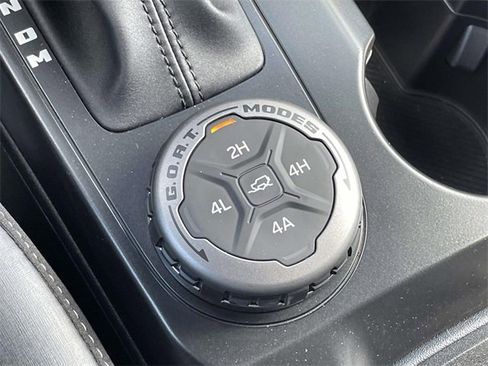 New 2025 Ford Bronco Badlands image 23