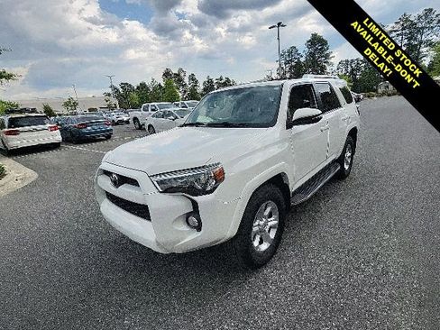 Used 2018 Toyota 4Runner SR5 Premium RWD image 5