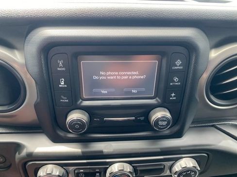 Used 2018 Jeep Wrangler Unlimited Sport AWD/4WD image 24