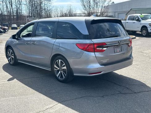 Used 2023 Honda Odyssey Touring image 6