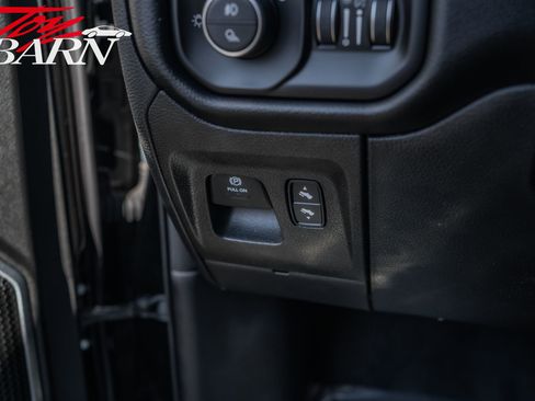 Used 2020 RAM 1500 Laramie image 30