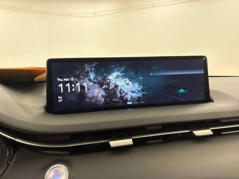 Used 2025 Genesis GV70 2.5T image 26