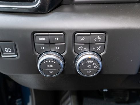 Used 2026 GMC Sierra 2500 Denali w/ Denali Reserve Package image 36