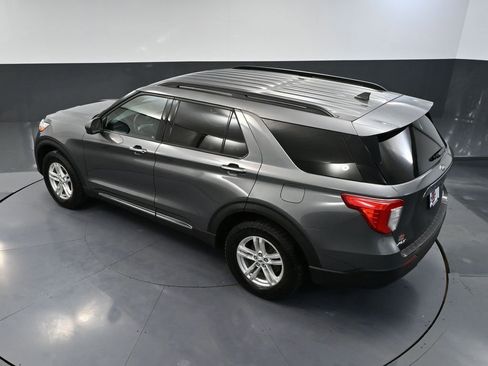 Used 2023 Ford Explorer XLT AWD/4WD image 57