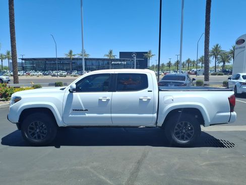 Certified 2023 Toyota Tacoma SR5 AWD/4WD image 7