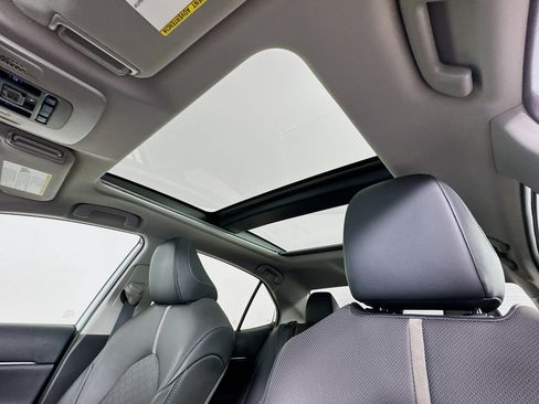 Certified 2021 Toyota Camry XSE w/ Navigation Package FWD image 23